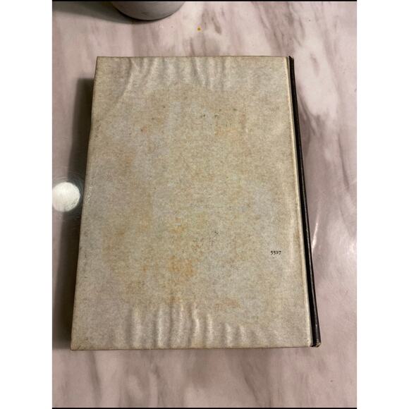 Children and books HardCover - Picture 3 of 4